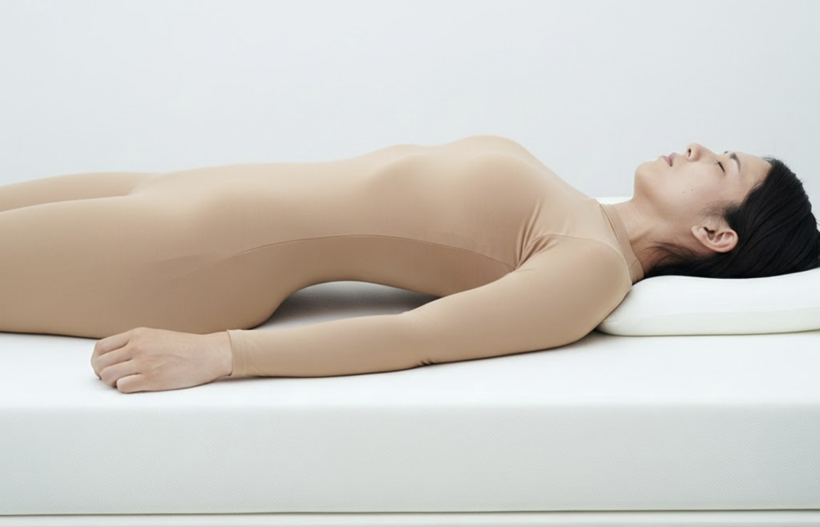 腰が浮いて首に力が入っている様子