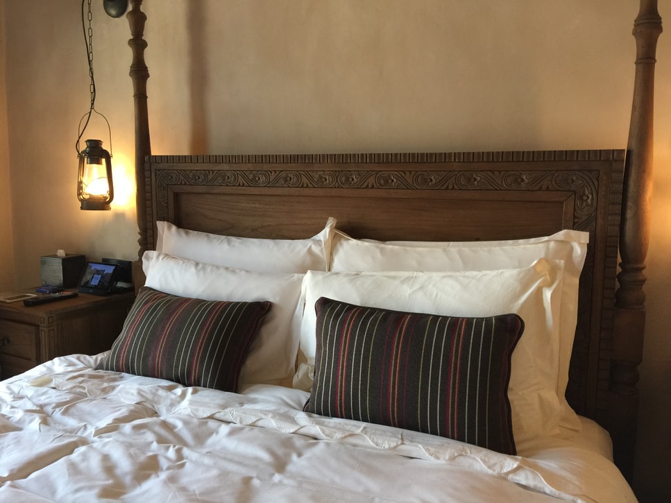 海外ホテルには大抵複数の枕が置いてありますが…